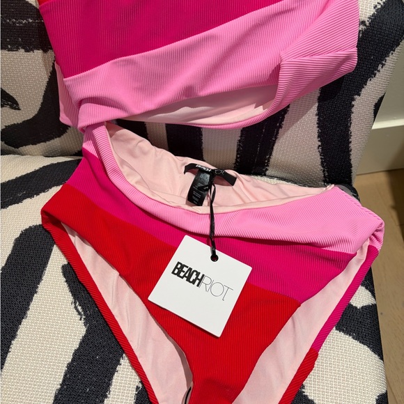 Beach Riot Other - BEACH RIOT Colorblock Ribbed Bikini - Pink & Red